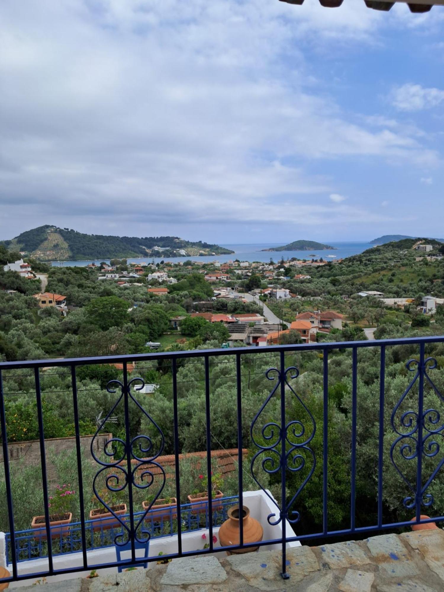 Camelia Studios Skiathos-stad Buitenkant foto