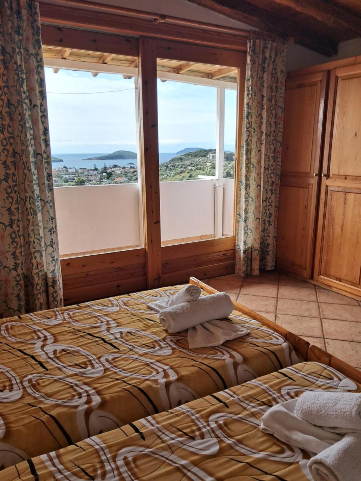 Camelia Studios Skiathos-stad Buitenkant foto