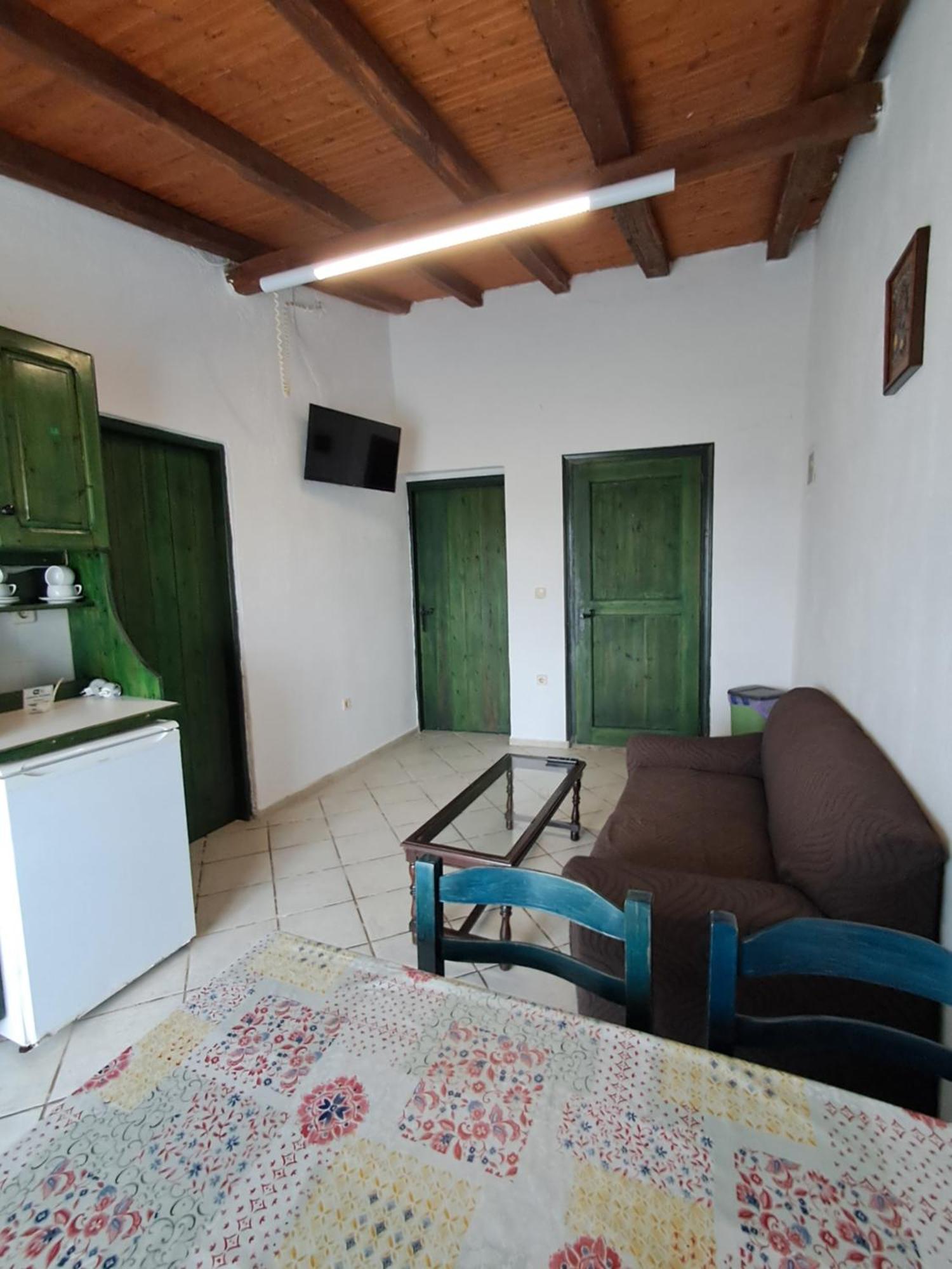 Camelia Studios Skiathos-stad Buitenkant foto