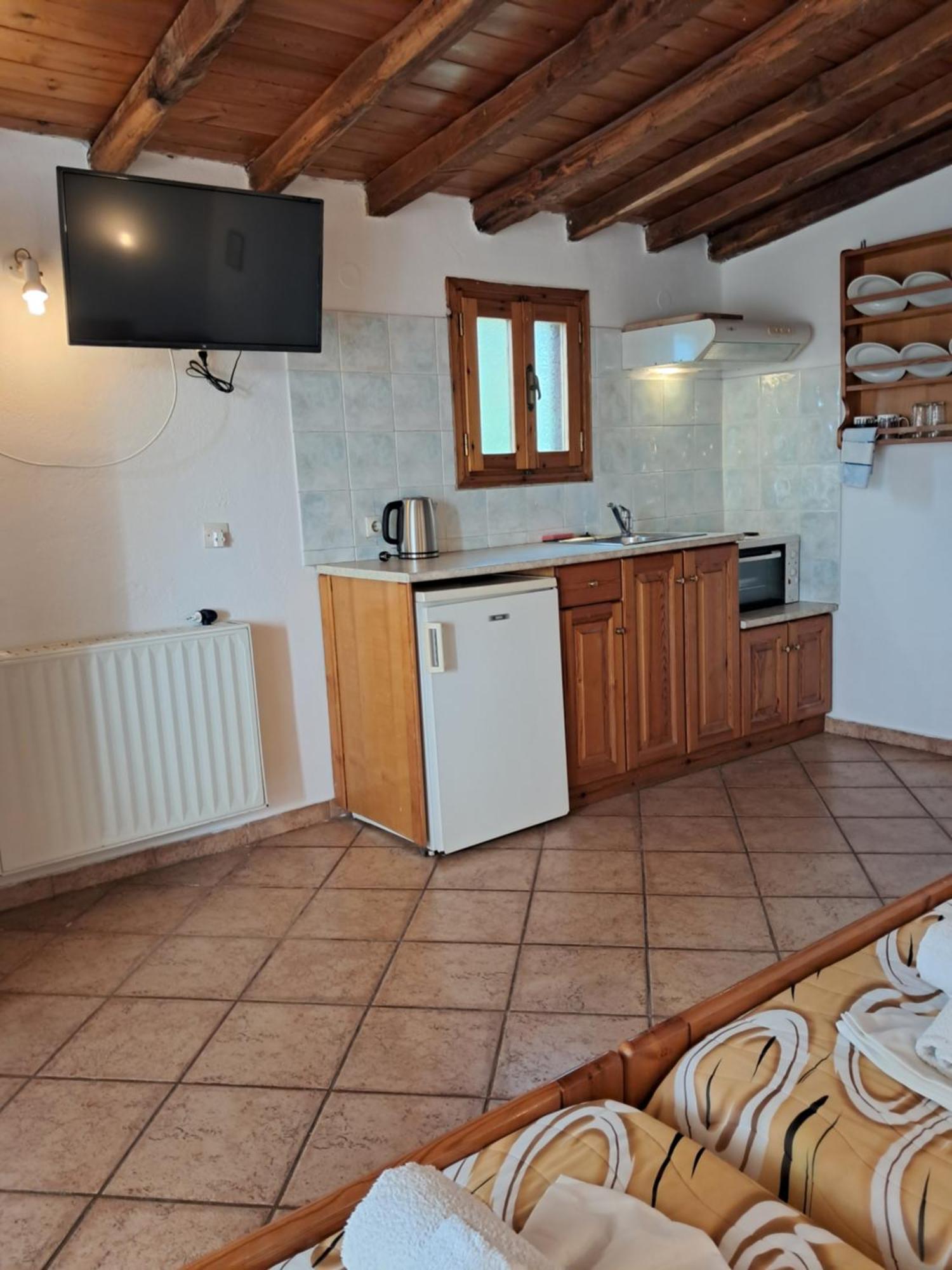 Camelia Studios Skiathos-stad Buitenkant foto