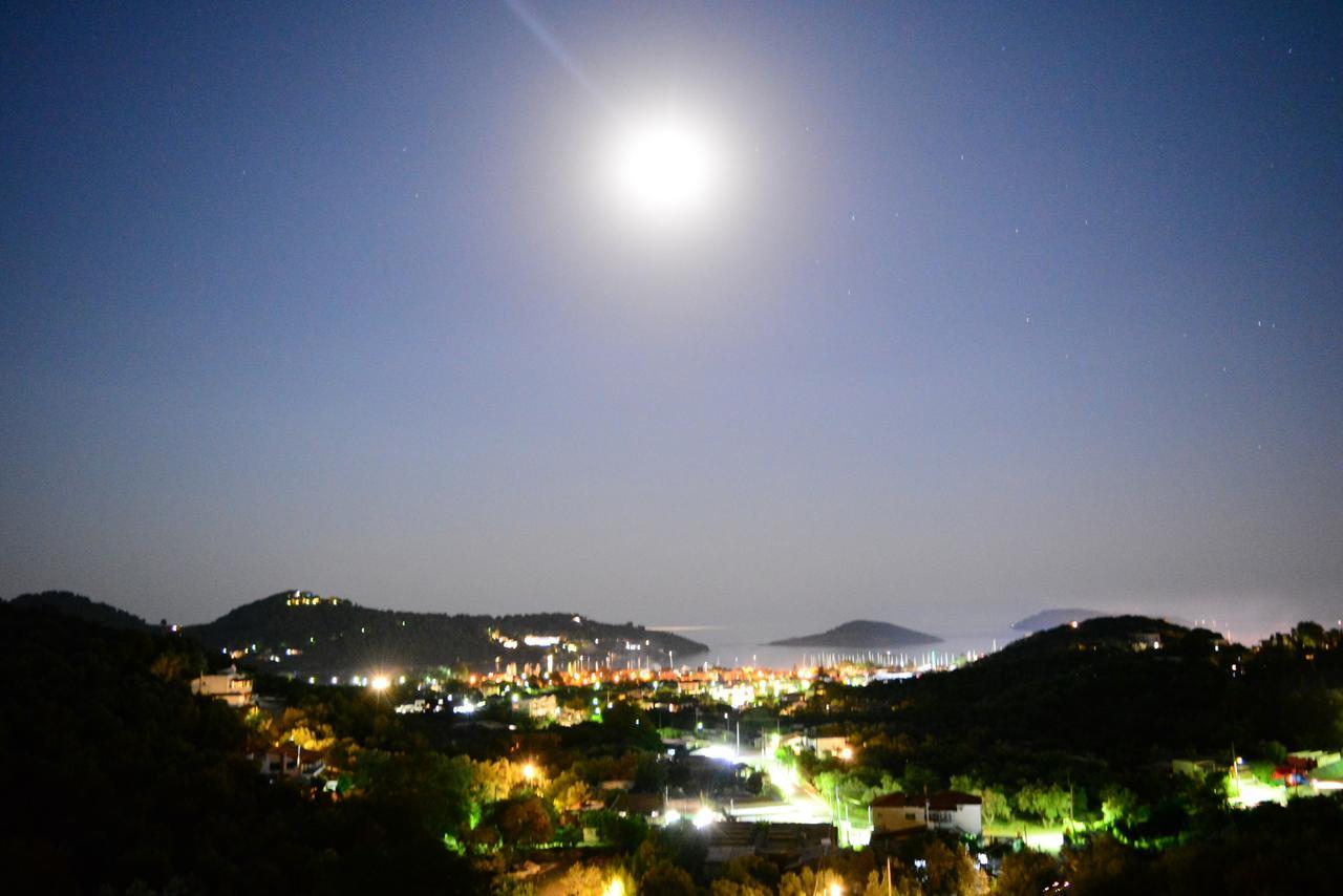 Camelia Studios Skiathos-stad Buitenkant foto