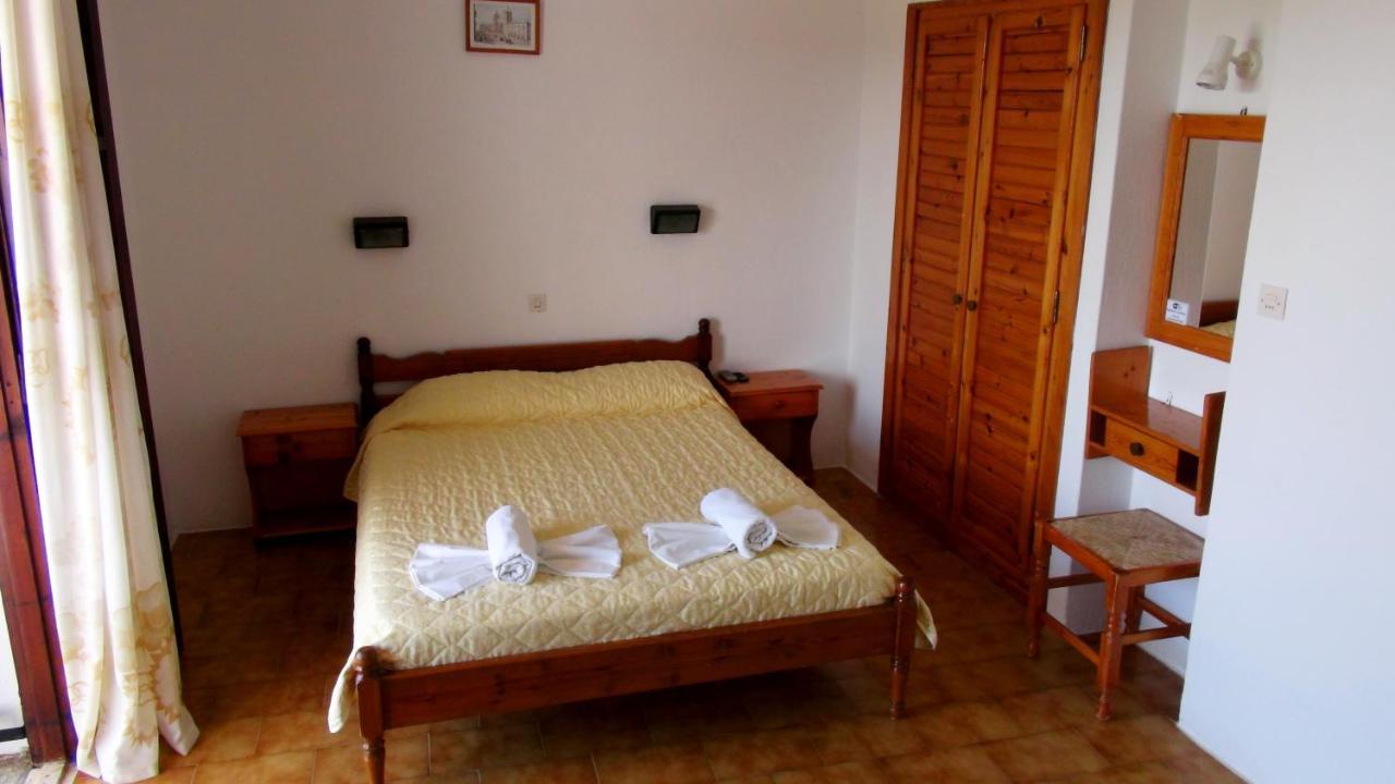 Camelia Studios Skiathos-stad Buitenkant foto