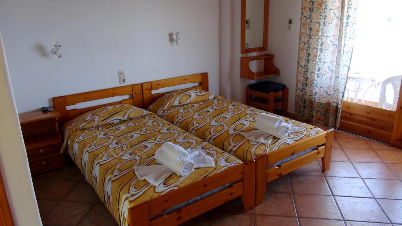 Camelia Studios Skiathos-stad Buitenkant foto