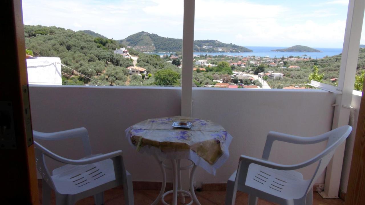 Camelia Studios Skiathos-stad Buitenkant foto